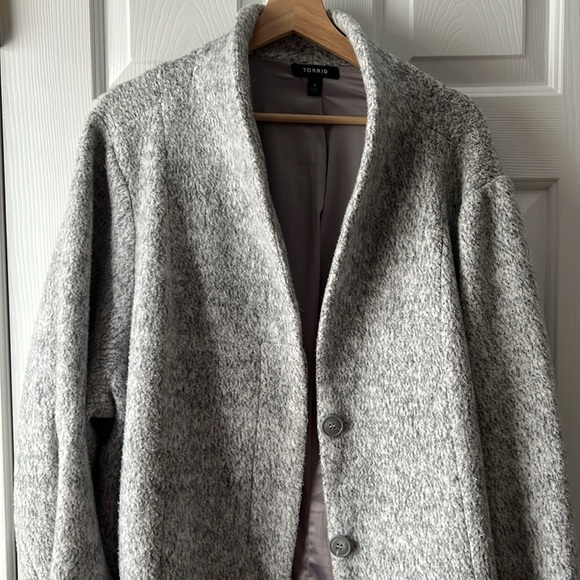 Torrid Marled Light Grey Hacci Funnel Neck Coat size 4 - Picture 4 of 12